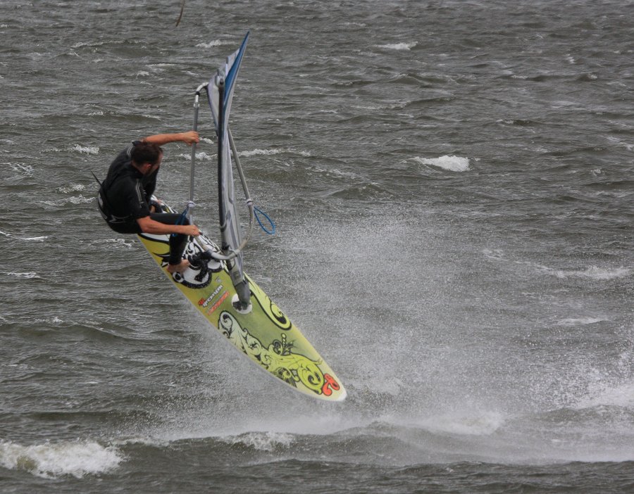 Windsurfing i kitesurfing w Jastarni na Pwyspie Helskim