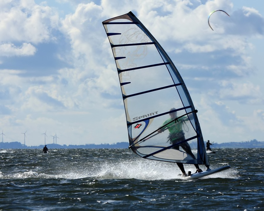 Kitesurfing i windsurfing, czyli 09.08.2012 obok OW AUGUSTYNA w Jastarni na Pwyspie Helskim