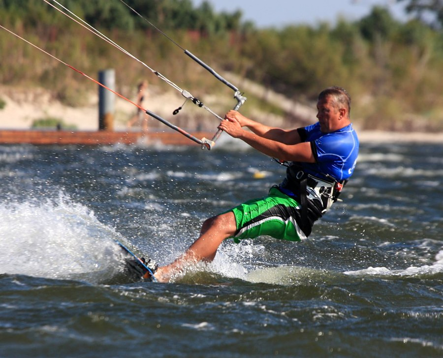 Kitesurfing i windsurfing, czyli 22.08.2012 obok OW AUGUSTYNA w Jastarni na Pwyspie Helskim