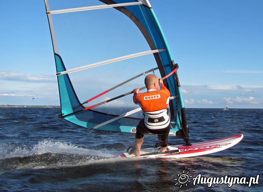 Hawaje, czyli windsurfing i kitesurfing 31.07.2013 w Jastarni na Pwyspie Helskim