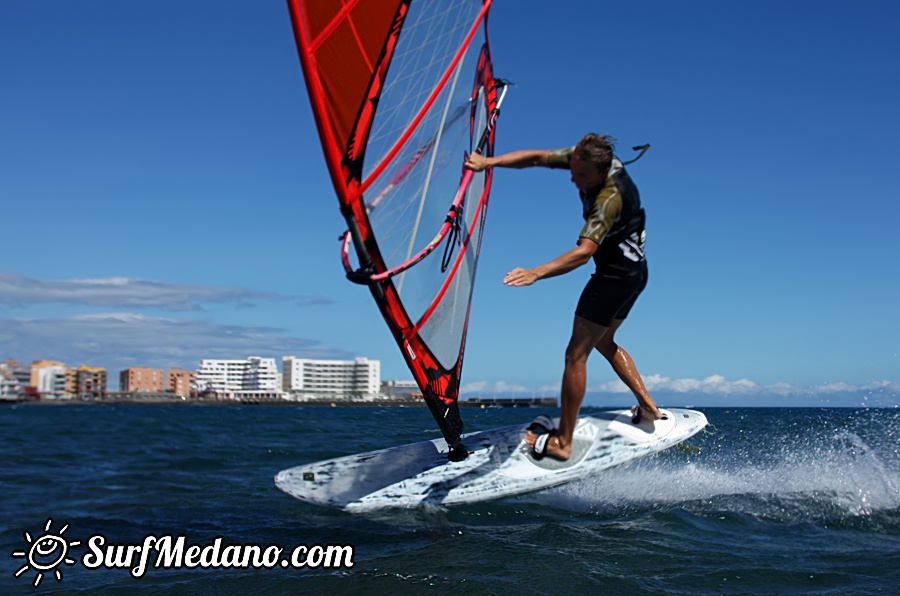 3 in 1 = surfing + kiteboarding + windsurfing in 1 day on Tenerife