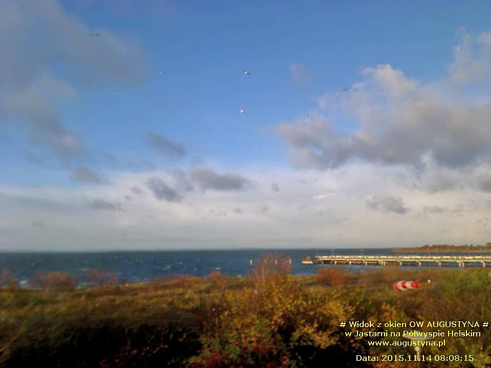 Wczasy nad morzem, czyli listopad, wczasy, słońce, wiatr, plaża i widok na morze z okna OW AUGUSTYNA w Jastarni na Półwyspie Helskim