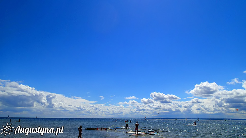 Wczasy nad morzem czyli sierpień, słońce, plaża i wiatr widziane z okna OW AUGUSTYNA Jastarnia Półwysep Hel