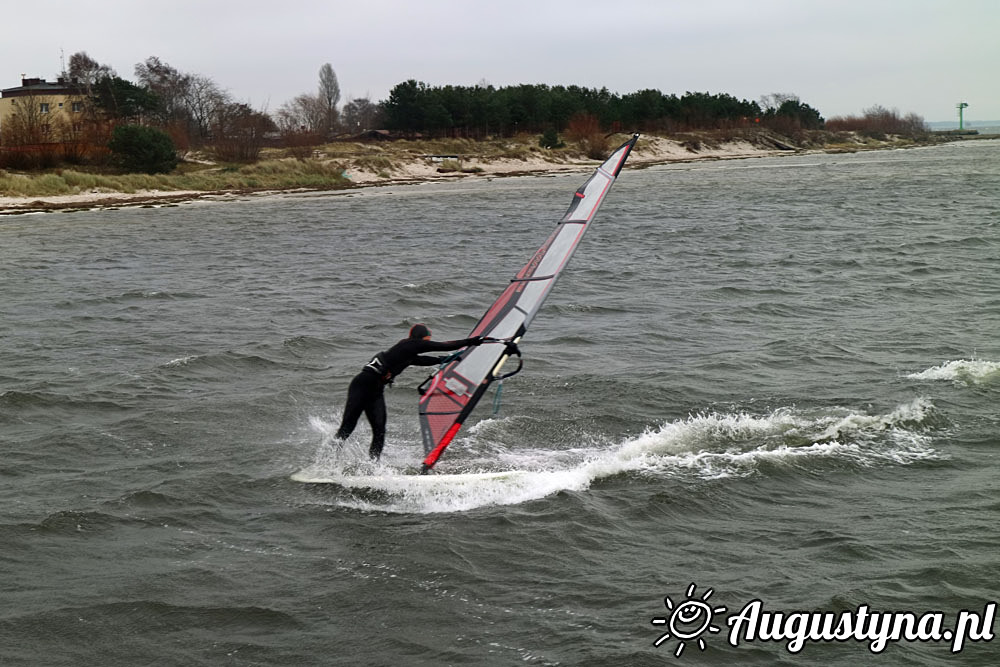 Zimny windsurfing, czyli 26-11-2016 w Jastarni na Po?wyspie Hel