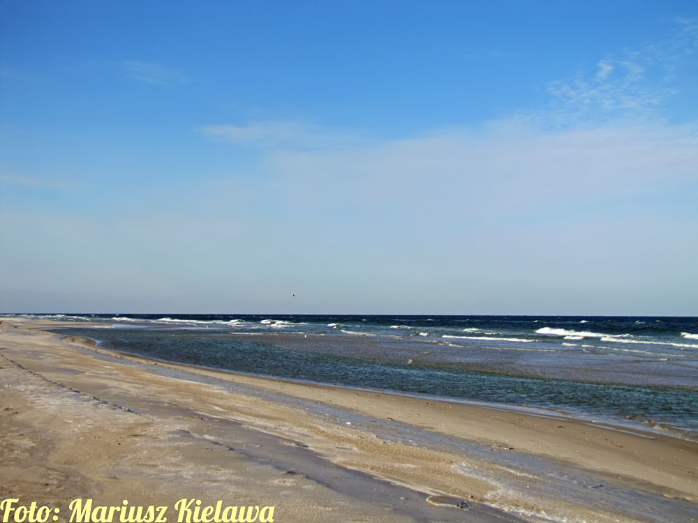 Wczasy nad morzem czyli srogi luty, słońce, plaża i wiatr widziane z pokoju z widokiem na morze w OW AUGUSTYNA Jastarnia Półwysep Hel