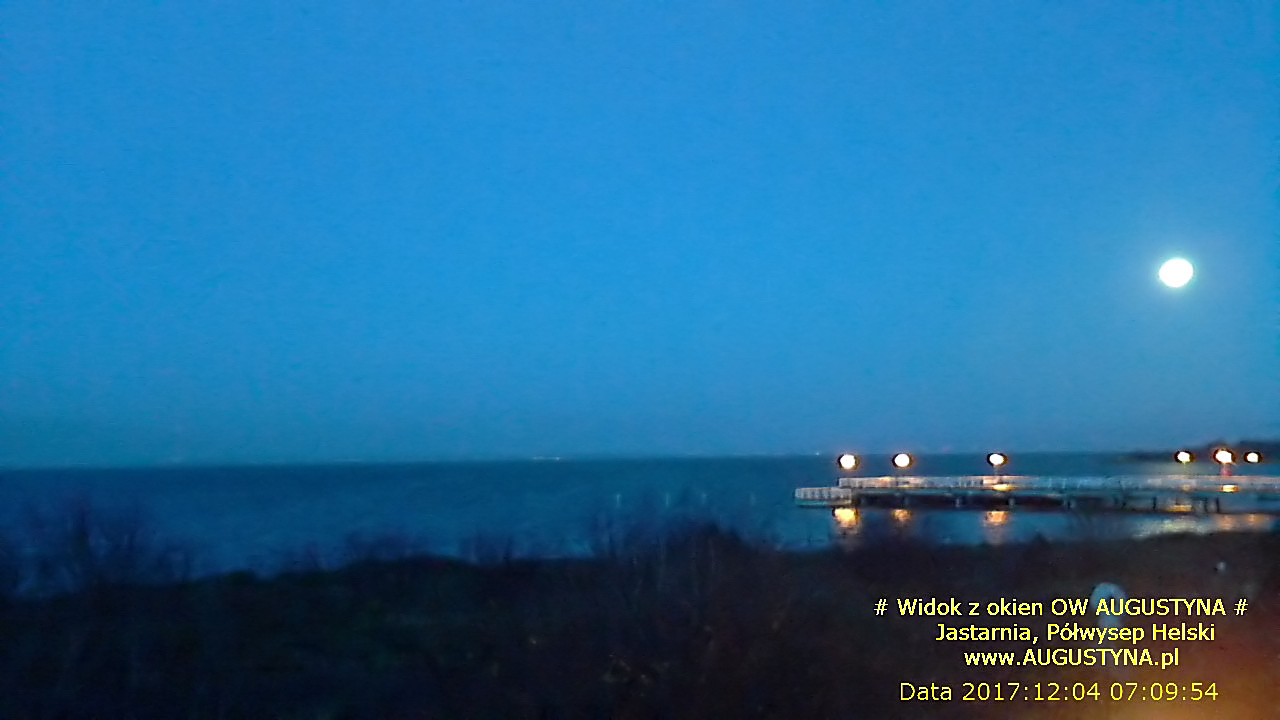 Wczasy nad morzem czyli listopad, słońce, plaża i wiatr widziane z pokoju z widokiem na morze w OW AUGUSTYNA Jastarnia Półwysep Hel