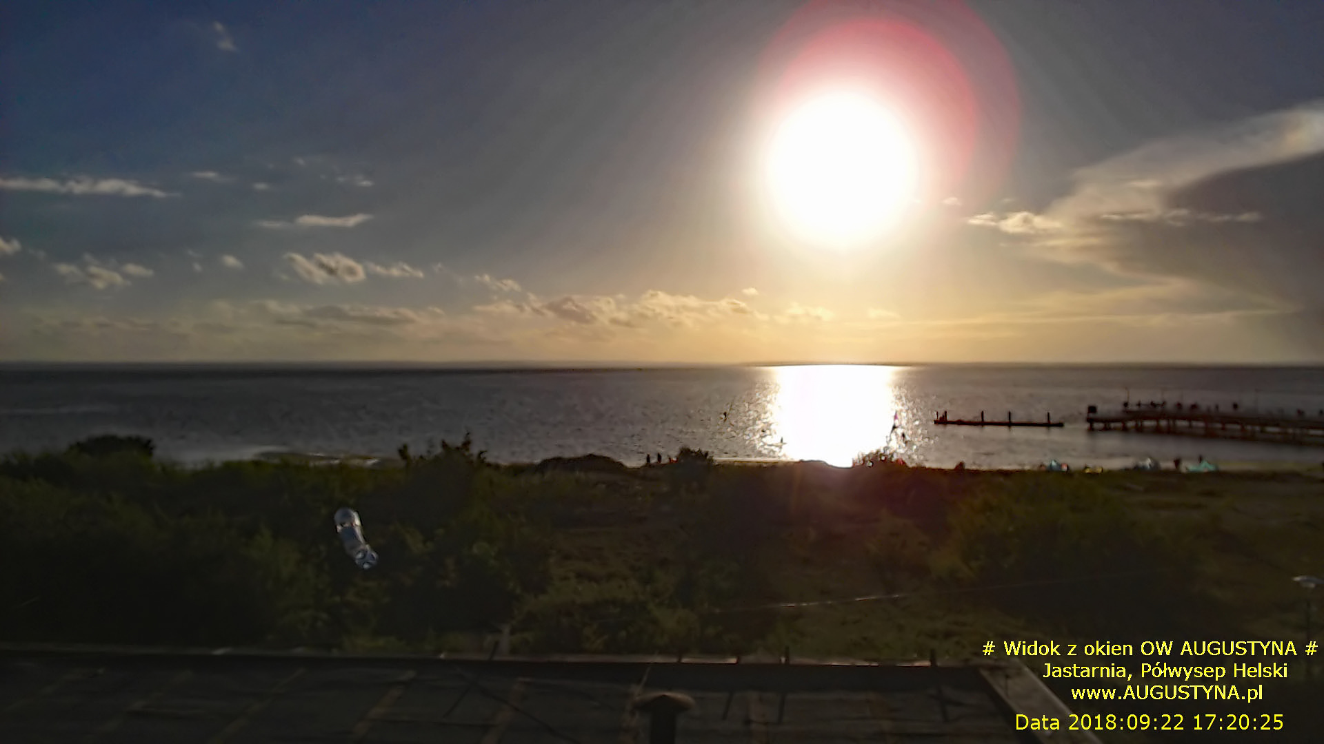 Wczasy nad morzem czyli WRZESIEŃ, słońce, plaża i wiatr widziane z pokoju z widokiem na morze w OW AUGUSTYNA Jastarnia Półwysep Hel