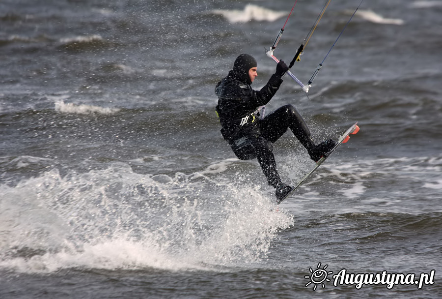 Przedwiosenny kitesurfing, czyli 9 marca 2013 w Rewie i Jastarni