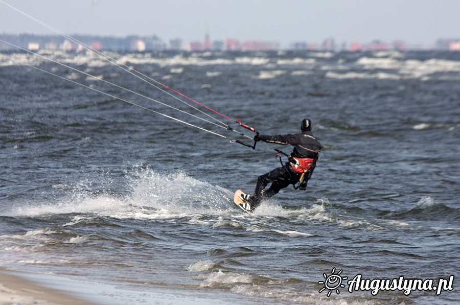 Przedwiosenny kitesurfing, czyli 9 marca 2013 w Rewie i Jastarni