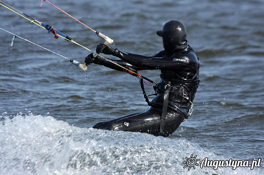 Przedwiosenny kitesurfing, czyli 9 marca 2013 w Rewie i Jastarni