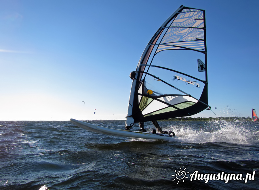 Hawaje, czyli windsurfing i kitesurfing 31.07.2013 w Jastarni na Półwyspie Helskim