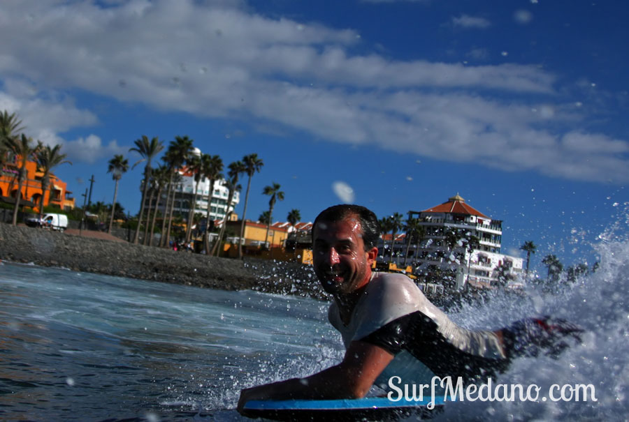 Surfing and bodyboarding on Derecha and Izquierda in Las Americas Tenerife