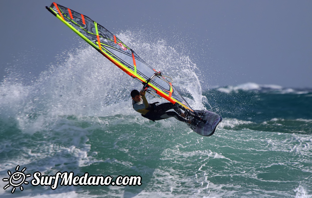 Windsurfing and kitesurfing at El Cabezo in El Medano Tenerife