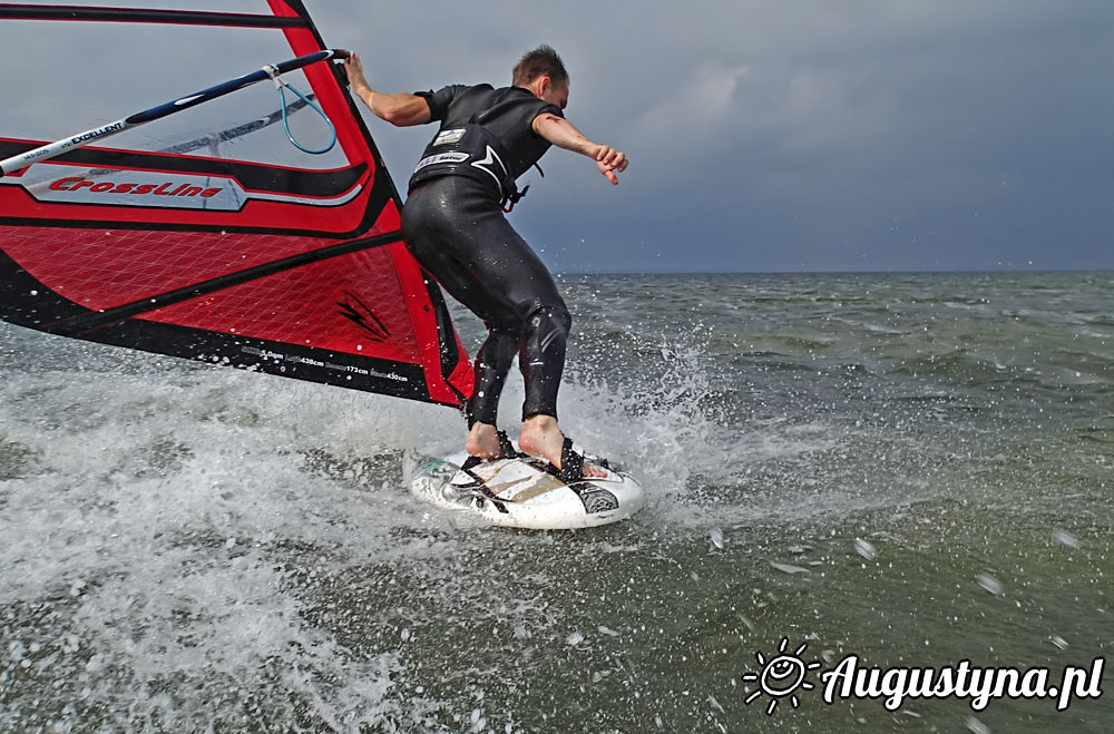 Wietrzne wakacje, czyli windsurfing w Jastarni na Półwyspie Helskim
