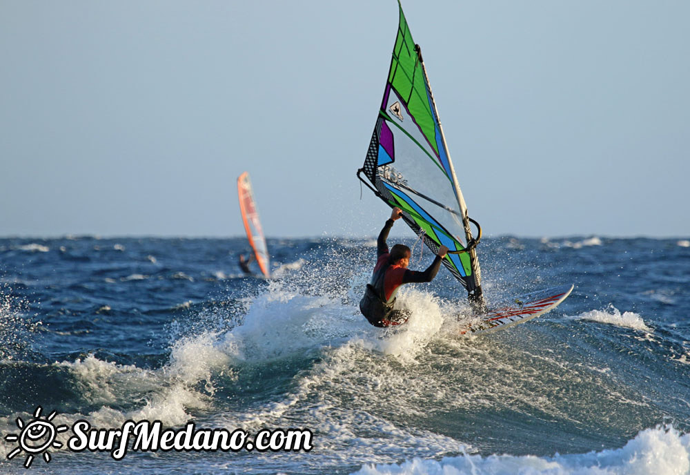 Windsurfing at Harbour Wall aka Muelle in El Medano 26-11-2015  