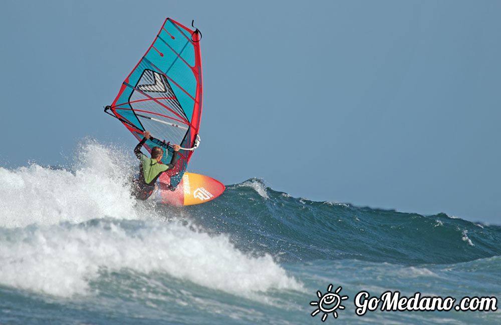 Wave windsurfing in El Medano 15-05-2016  