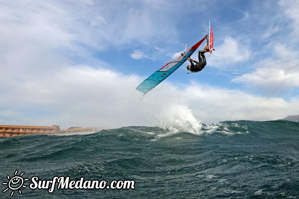  Early morning windsurfing at EL Cabezo in El Medano 06-03-2016 Tenerife