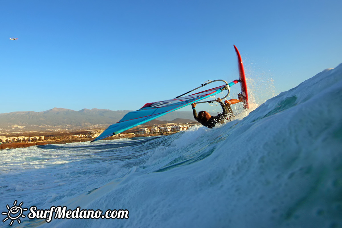 Sunrise windsurfing at Cabezo in El Medano Tenerife 10-11-2017 Tenerife